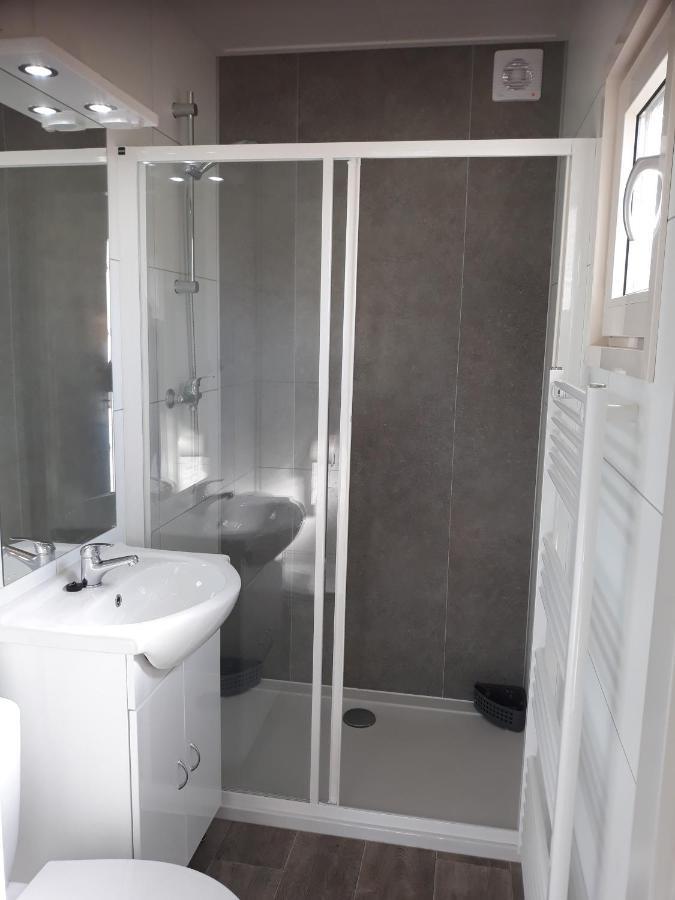 Camping De Duinhoeve Chalet Schelp Not For Companies Nieuw-Haamstede Exteriör bild